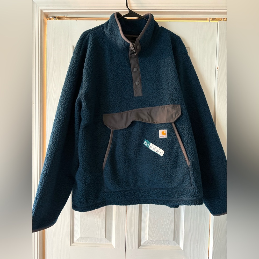 Carhartt fleece lined sweatshirt NWT